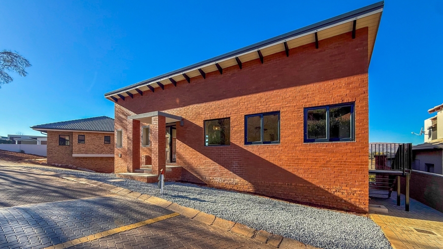3 Bedroom Property for Sale in Magalies Golf Estate North West